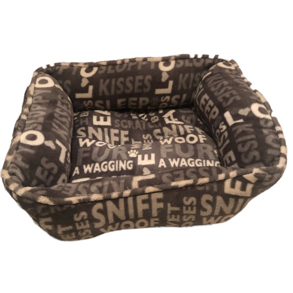 Small Dog Bed. Still Fluffy good used condition